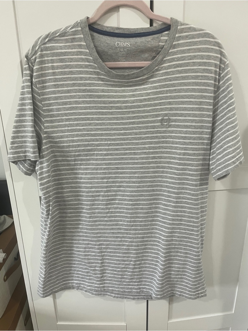 Men’s Chaps Gray & White Striped Tee